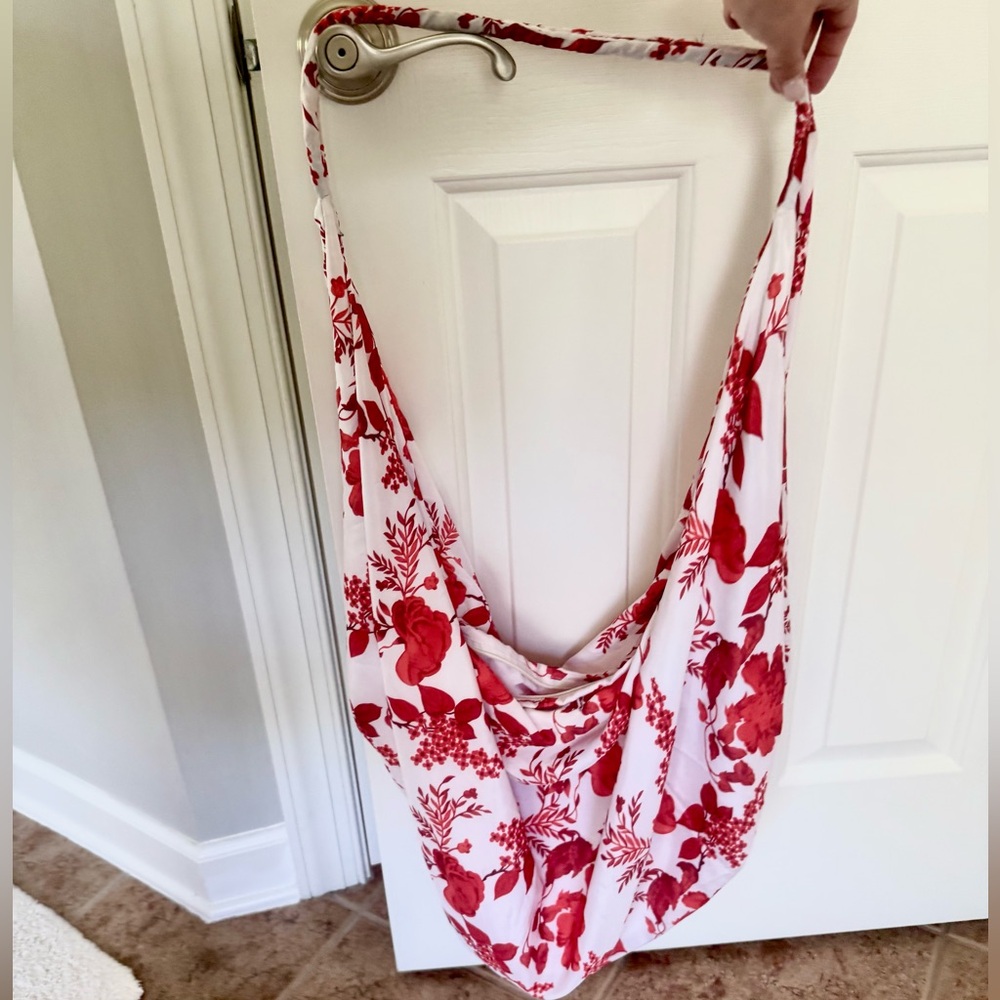 Floral Red and White Shoulder Beach Bag